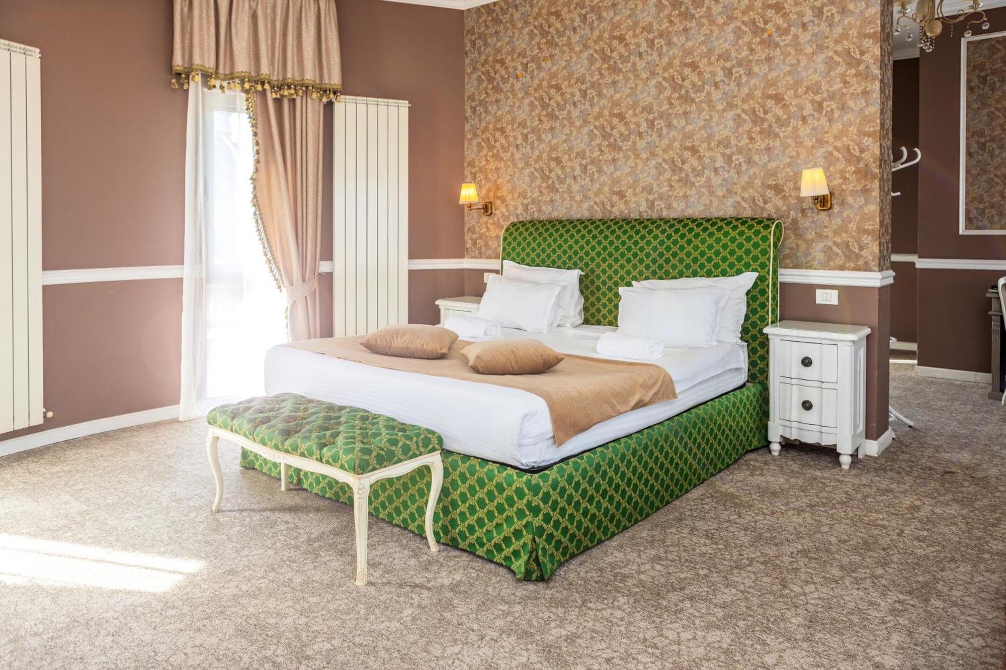 Boutique Lafayette Hotel