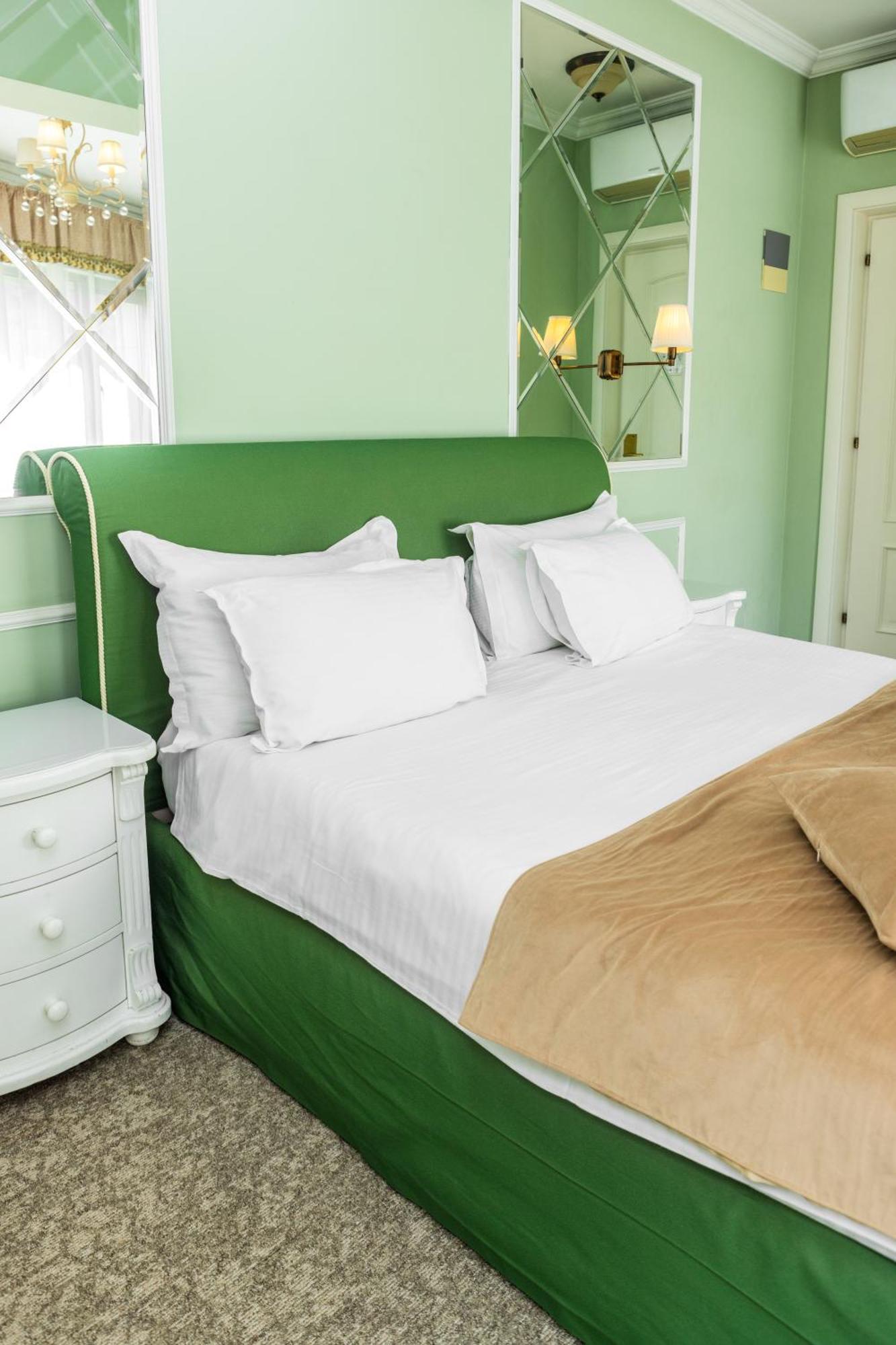 Boutique Lafayette Hotel 4*